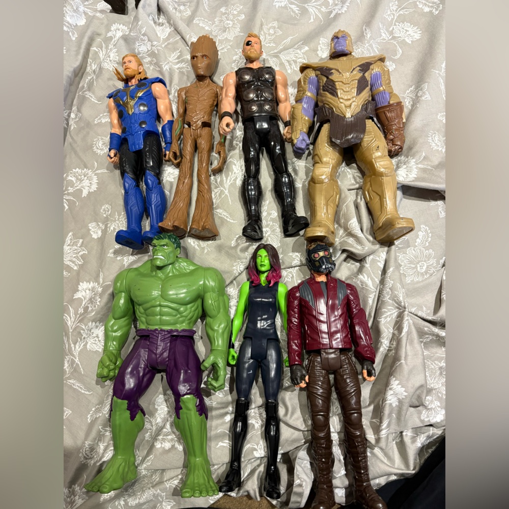 Marvel Guardians of the Galaxy groot star lord Thor hulk big guys figures
